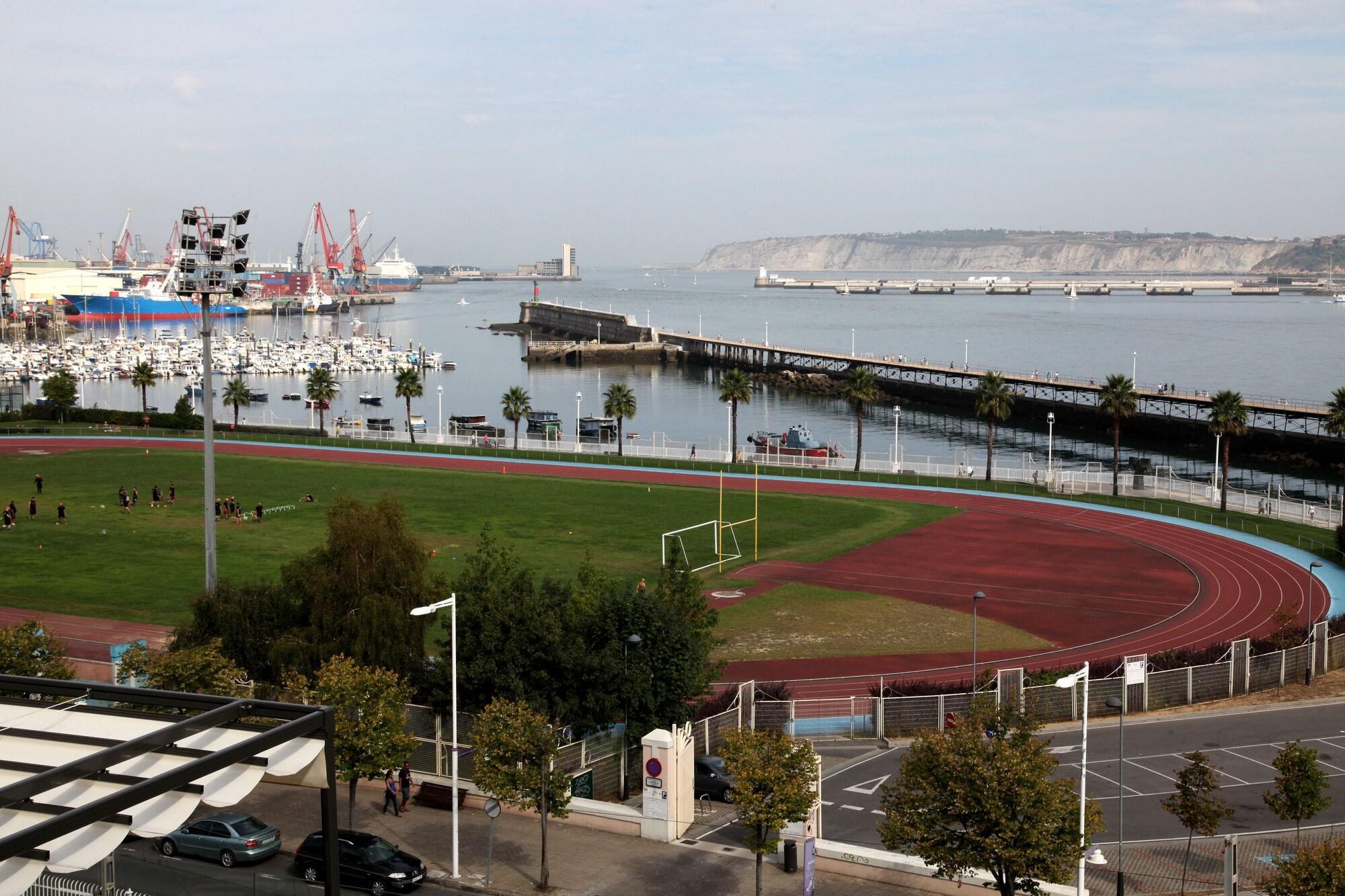 Hotel Urh Palacio De Oriol Santurtzi Bagian luar foto